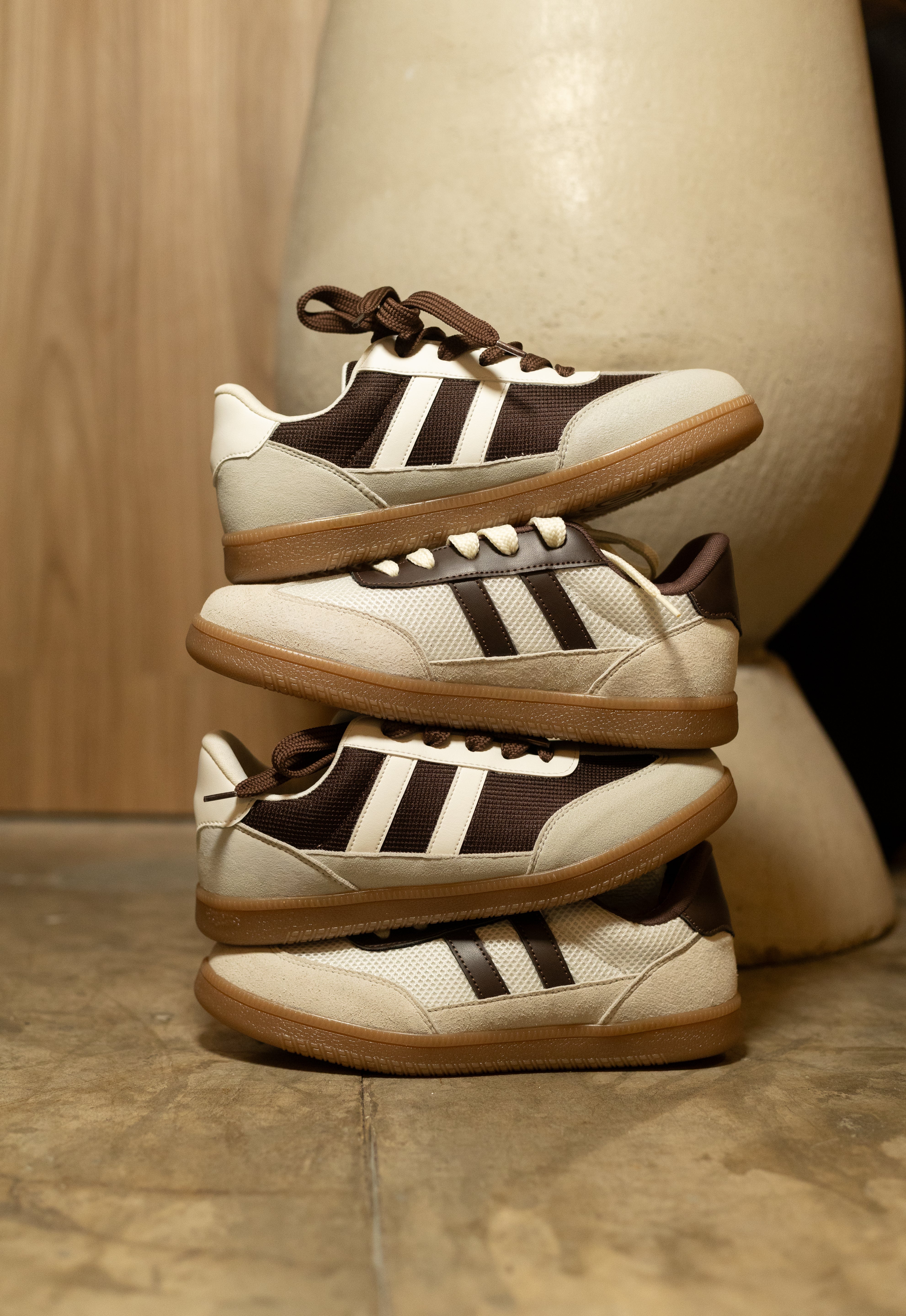 Tenis Golden